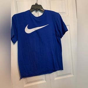 Nike tee
